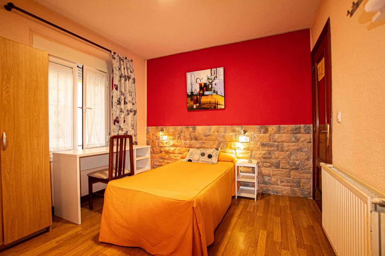 Residencia Salamanca Universitaria Hotel Kültér fotó